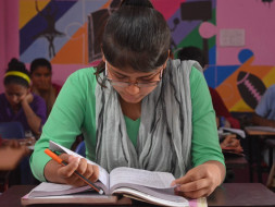 Help Deo Kumar Setting up a Science Lab for Underprivileged Kids