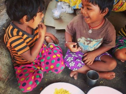 Help Ankit Kawatra to provide daily meals for underprivileged kids