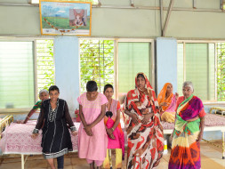 Lets Unite To Help The Old Age Home