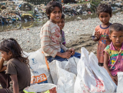 Provide elementary Education to the slum areas kids