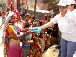 EVERY POOR GIRL TO USE SANITARY NAPKINS IN SLUMS.