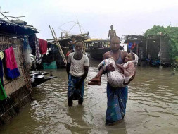 Donate for flood in Mankachar, Assam
