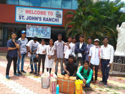 Help Sunny Sumit provide Foods for poor people
