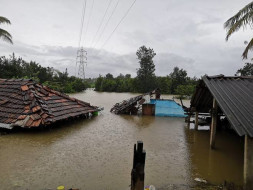Uma need help to rebuild her lost home in recent karnataka flood