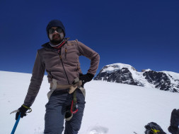 Support Mountain Climbing Manaslu 8156 meters