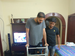 Help Satish for his physiotherapy treatment