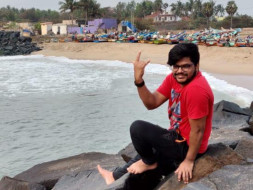 Help Sekar to pay hospital bill after loosing right leg
