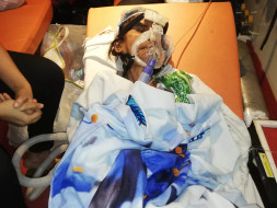 My Mother Is Struggling With Chronic Lung Disease, Help Her