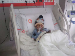 4 Years Old MIT Needs Your Help To Recover From Blood Cancer