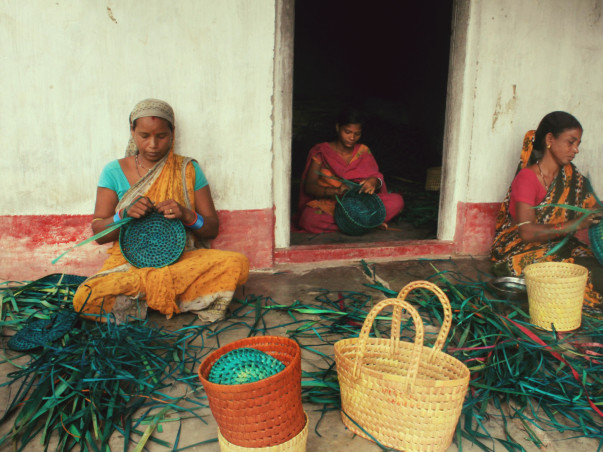 Support Usha and her group to purchase tools for their enterprise and encourage them to #MakeinIndia
