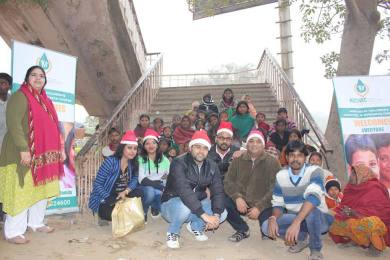 Project 2 - Distribution of Food, Toys and Clothes - 25.12.2016