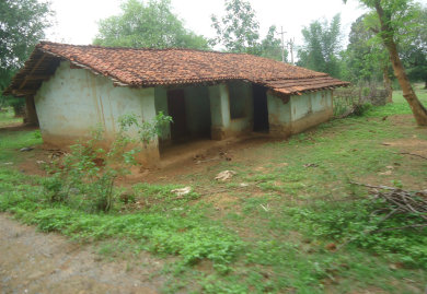 आदिवासियों का घर