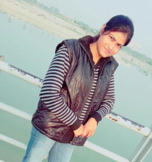 Kalyani shukla with students.