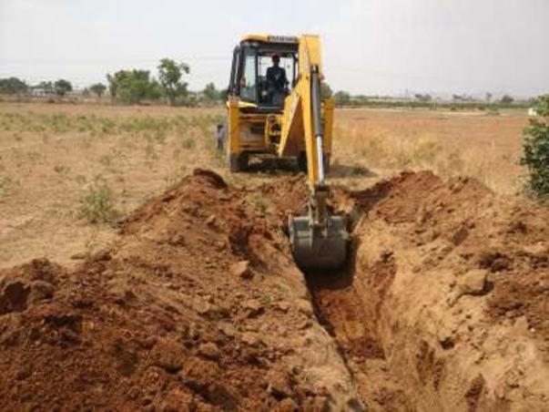 Digging by JCB