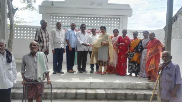 Donation of Rs.45000 by Charlotte NRI's to Khasim&khasim old age home
