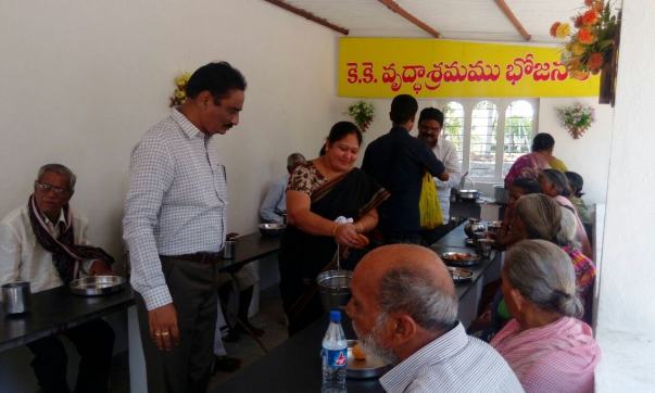 Sri&smt Uma maheswarao DSP Nandigama had conducted a charity programme