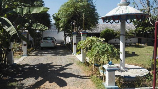 Entrance of old age home