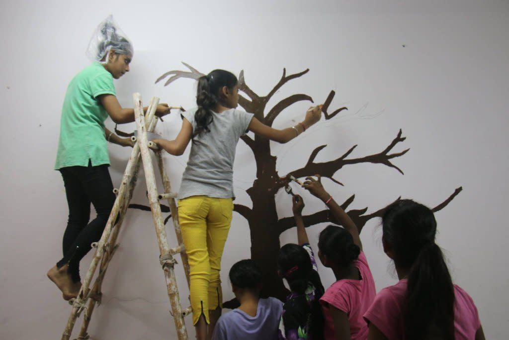 Little Innovators painting the Lab