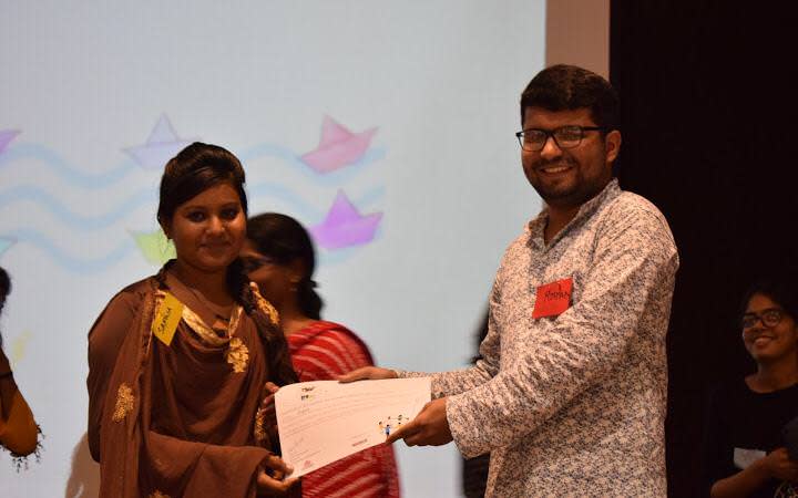 Sapna graduating SMILE fellowship at Pravah Delhi