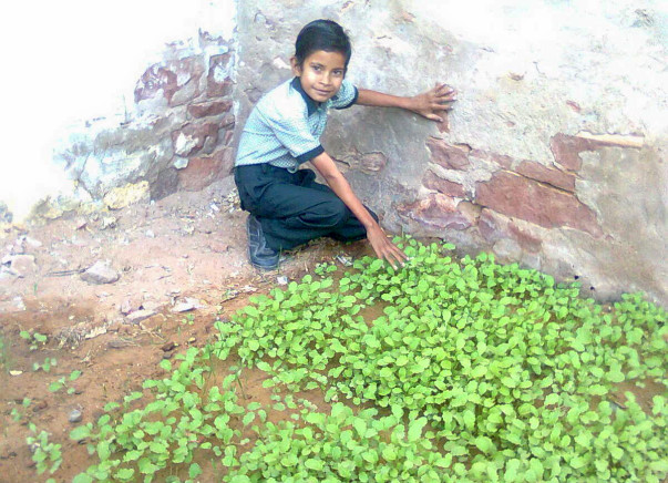 My son suffocates while walking, help him undergo heart surgery