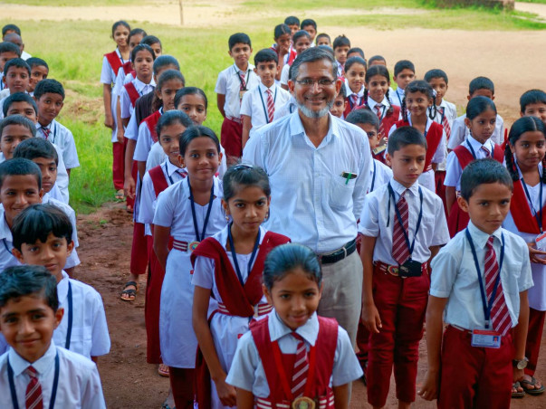 Support Pakruddin To Run His Free School