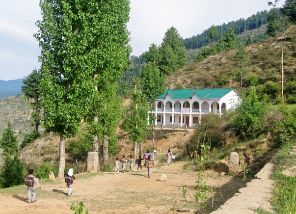 Please contribute money/resources for the children at the Haji Public School in Kashmir - every little support matters!