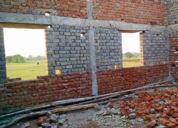 Fundraising for the Sondka low income community in Chattisgarh to help them rebuild a school. Please support with your contribution!