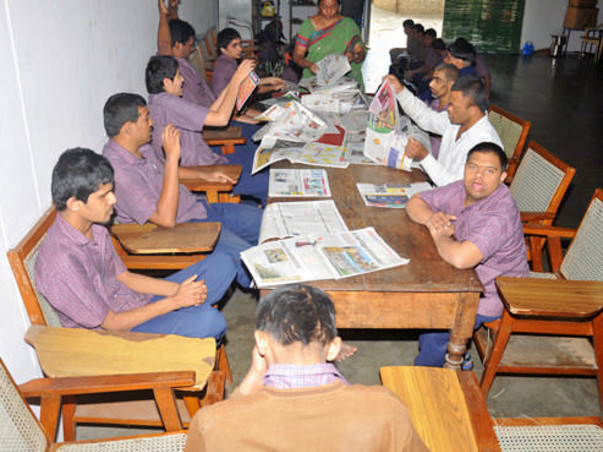 Support specially abled children of Navachetana Special School.