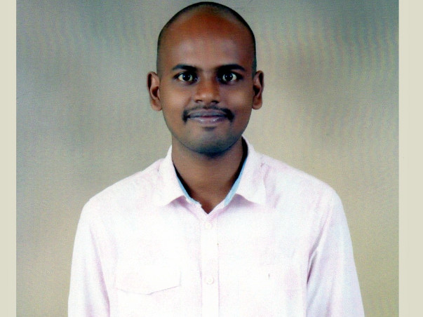 Help Sabari To Complete His Post Graduation.