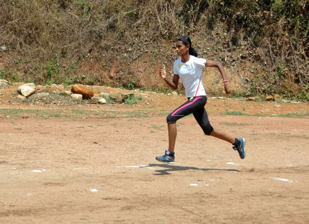 Help This Single Mother's Athlete Daughter Run For India