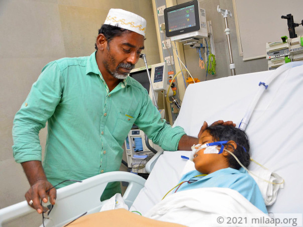 Share Auto Driver's Daughter Has Only Few Hours For Liver Transplant