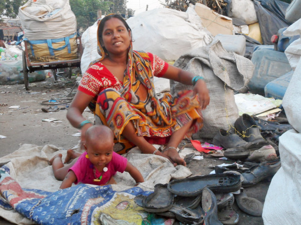 Fundraising to change the lives of waste-pickers in Titagargh , West Bengal.Change the lives and protect Environment with your support!