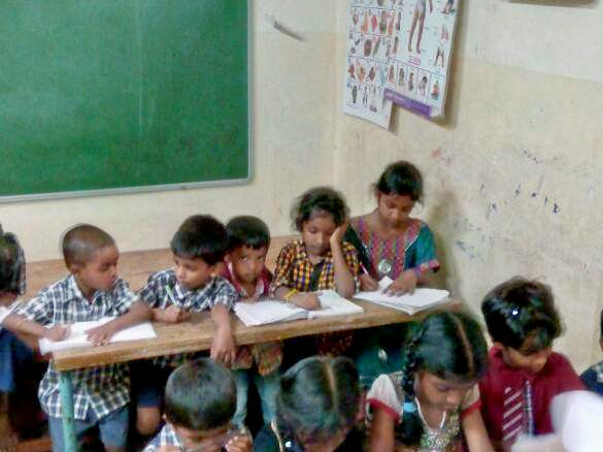 English Lessons And Creative Thinking For Girls Of Government School