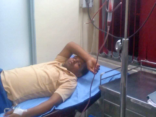 Help Neeraj The Only Earning Member Fight Cancer And Save His Family