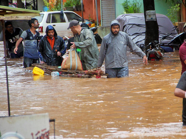 Help north karnataka flood victims #saveourbelgaum