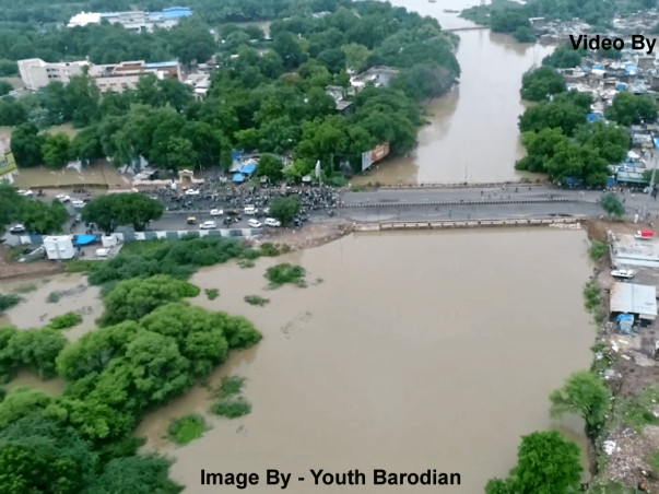 Help for Vadodara Heavy Flood Affected