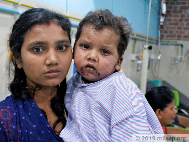 Help This Young Mother Who Struggles Alone To Save Her 3-year-old Son