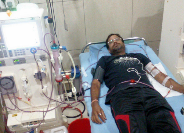 Help Mazid khan for kidney transplantation.