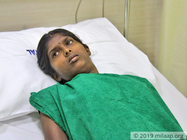Teenager Is Forced To Drop Out Of School Because Of Her Deformed Spine