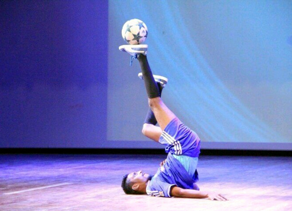 Help Satish reach Superball 2017