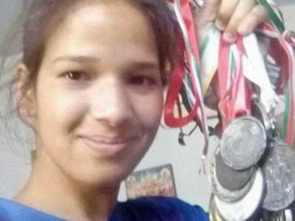 Help Garima To Win Again
