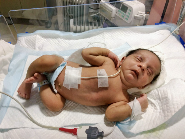 Save this father's 21-day old baby