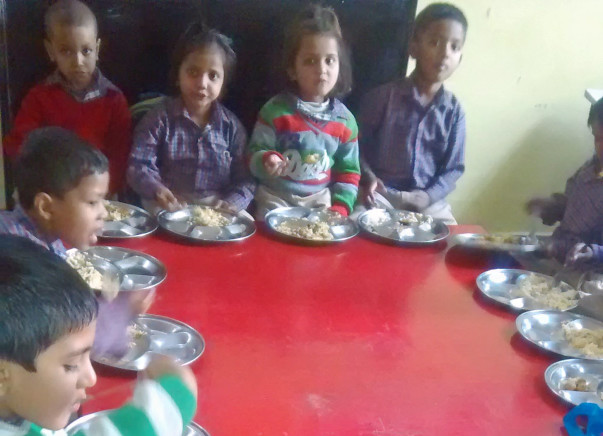 Help-with-Mid-Day-Meal-for Children