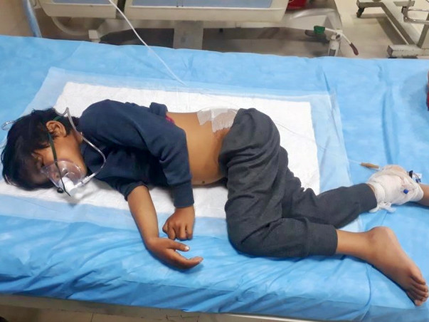 Save This LKG Student Who Is Vomiting Blood Because Of Blood Cancer