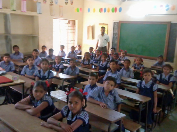 Help the students of Rural Mahudha for Mobile Library.