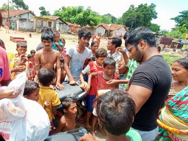 Help to launch 2 food bank to serve poor people and street dogs