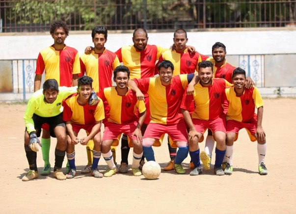 Fundraising to support the Chincholi football club by providing the players with kits and equipments!
