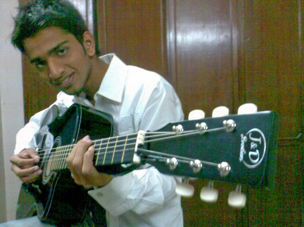 I am fundraising to help pay Nilesh's medical expenses. Every rupee counts!