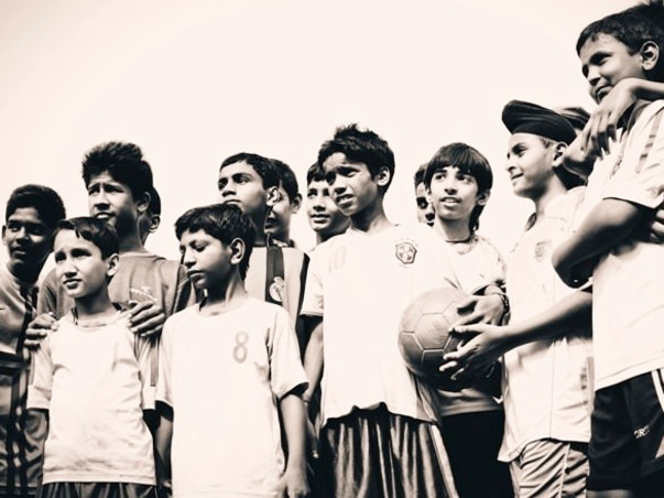 Support 400 underprivileged Footballers fulfill their dreams