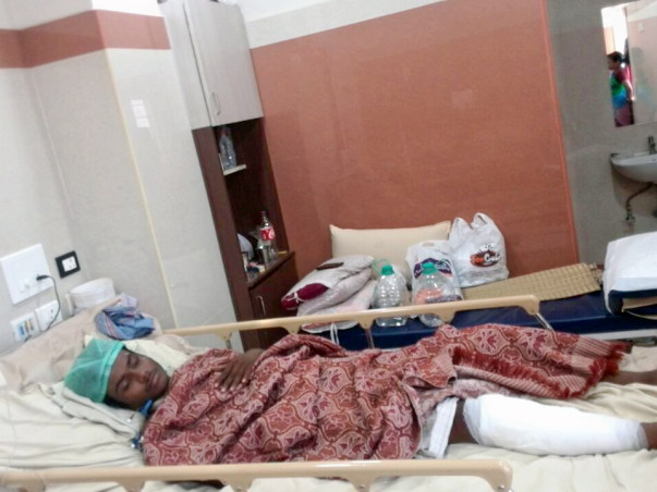 20-Year-Old Mujeeb Needs Our Support To Undergo Treatment